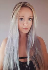 Hi. Just documenting this unusually good hair day I'm having. Put in these  highlights myself last night, I might add. Step one towards the next  colorful look I have in mind. (The