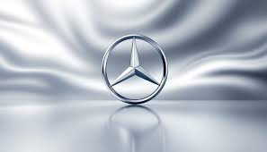 Free Mercedes Star Gleams Image ...