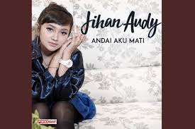 Saat berada di depan kamera, ia tampil dalam berbagai gaya. Lirik Dan Chord Lagu Sayangku Walau Kau Jauh Jihan Audy