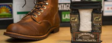 Get the best deals on shoe cleaning kit and save up to 70% off at poshmark now! 10 Best Shoe Shine Kits In 2020 Buying Guide Shoe Hero