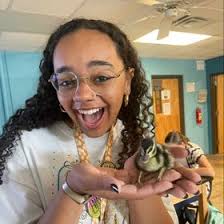 Kylie McKenzie (kyliemckenzie96)