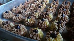 Kalau ikutkan, nak buat biskut semperit kena ikut mood. Resepi Semperit Milo Coklat