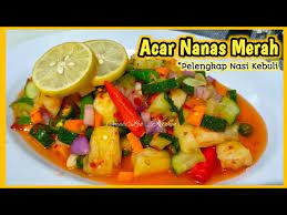Dan terakhir kari kambing arab siap di hidangkan dengan potongan buah nanas dan acar ketimun. Resep Acar Nanas Merah Pelengkap Nasi Kebuli Youtube