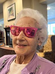 Introduction to the group with a photo