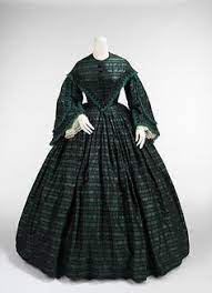 The round hoop of 1860 evolved into an oval hoop by 1864. 49 1860s Fashion Ideas Civil War Dress Vintage Outfits Historical Fashion