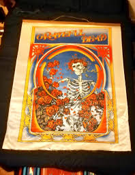The corner loops sewn into the tapestry make it easy to hang without worry. Venta Bertha Tapestry En Stock