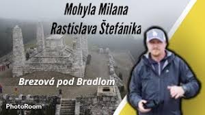 Je z nej čarokrásny výhľad na okolitý kopaničiarsky kraj a je viditeľná z ďalekého okolia. Mohyla Milana Rastislava Stefanika Brezova Pod Bradlom Youtube