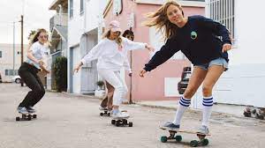 Skater Aesthetic: 10 Skater Girl Outfits That Are Cool And Carefree