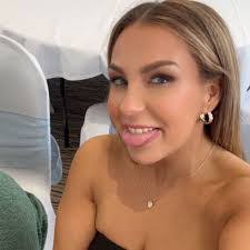 Leanne Mcnally's Instagram, Twitter & Facebook