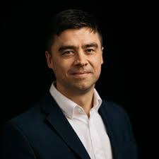 Mark Veale's Instagram, Twitter & Facebook