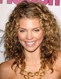 Trendy Medium Length Curly Hairstyles Medium Length Curly Hair Curly Hair Styles Curly Hair Styles Naturally