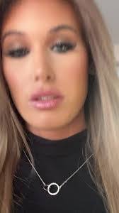 Lily Sheppard's Instagram, Twitter & Facebook