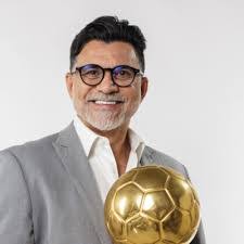 Ricardo Rocha's Instagram, Twitter & Facebook