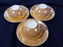 Rosina bone china england cup and saucer set oriental design. Oriental Japanese Gold Lustreware Cups And Saucers 3 Duos The Bright Beetle