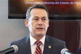 Vinculan a proceso al rector de la UAEH por defraudación fiscal