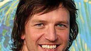 EXCLUSIVE: LEE SHARPE DISCOVERS THE PERILS OF DANCING ON ICE