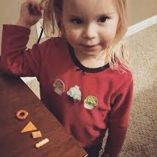 Melissa Elmore's Instagram, Twitter & Facebook