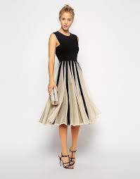 Winter Wedding Guest Dresses We Love Modwedding Fashion Beautiful Outfits Dresses