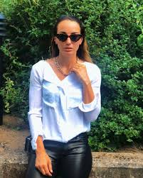 Join facebook to connect with kosovare asllani and others you may know. 14 2 K Gilla Markeringar 183 Kommentarer Kosovare Asllani Asllani9 Pa Instagram Beach Hair And Dinner Beach Hair Women Fashion
