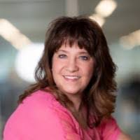 Lisa Bode's Instagram, Twitter & Facebook