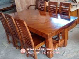 Model meja makan minimalis modern saat ini menjadi primadona karena meja dengan model ini memiliki bentuk yang simpel sehingga cocok diletakkan diruangan dengan konsep apapun. Jual Meja Makan Minimalis Antik Solid Wood 6 Kursi Jari Murah