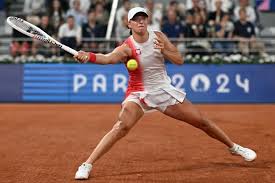 Iga Swiatek starts the 2024 Olympics tennis event with a win at the site of  her French Open triumphs | Arab News