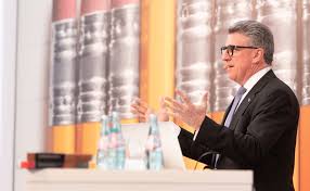 Wir sind die zweitgrößte geschäftsbank in deutschland. Karrierepreis Der Dz Bank Gruppe 2018 R V Blog