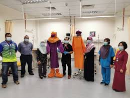Institut perubatan dan pergigian termaju, universiti sains malaizija, jln tun hamdan sheikh tahir, 13200 kepala batas, pulau pinang, malaizija. Ppe Umpama Pakaian Perang Frontliners Stok Kurang Harga Melambung Staf Ippt Usm Jahit Sendiri Ppe Gempak