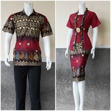 Pembayaran mudah, pengiriman cepat & bisa cicil 0%. Kartun Romantis Couple Kebaya Lurik Bersepeda Model Yang Paling Populer Adalah Model Kebaya Lurik Kutu Baru Modern Yang Mana Desain Khasnya Adalah Terletak Pada Bagian Dada Yang Hanya Tertutup Kain