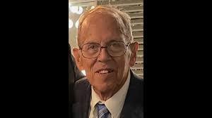 Sarah Saltzman's Instagram, Twitter & Facebook