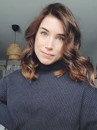 Melanie Hirsch's Instagram, Twitter & Facebook