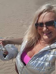 Hey We just moved to Miller beach about 4 Months ago from Oak park with our  3 dogs, two cats, wife and daughter. Looking find new clicks