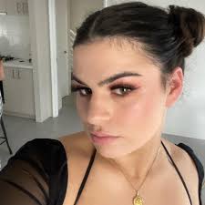 Scarlett Mann (@scarlett_mann) • Instagram photos and videos