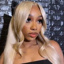 Leanne Shoemaker's Instagram, Twitter & Facebook