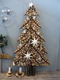 15 Unique And Creative Diys For Christmas Trees Diy Magazine Diyandcraftsmag Com In 2020 Creative Christmas Trees Christmas Decor Diy Christmas Diy