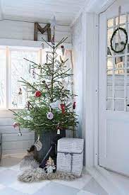 Thinking Christmas Charlie Brown Christmas Tree Easy Christmas Decorations Simple Christmas