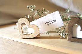 Se hai organizzato un matrimonio elegante puoi impreziosire il tavolo dei tuoi opiti con eleganti e. Segnaposto Matrimonio Tante Idee Straordinarie Per Stupire I Tuoi Ospiti