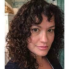 Enza Giannone's Instagram, Twitter & Facebook