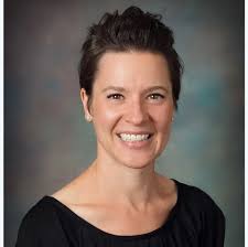 Amy Esler (@amyeberts)