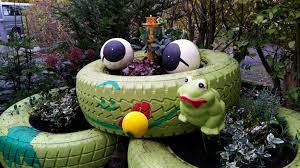 Alte autoreifen deko cgibsonlawcom hula hoop reifen dekorieren ansprechende garten ideen mit. Garten Dekorieren 7 Aussergewohnliche Deko Ideen