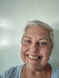 My hair is growing well after chemo, it took a year and many cuts to get it  right, I love it at the age of 34 💕 I love my hairstyle