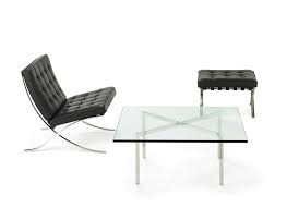 The barcelona chair achieves the serenity of line and the refinement of proportions and materials characteristic of mies van der rohe's highly disciplined architecture. Barcelona Sessel Von Knoll International Stoll Online Shop