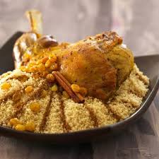 Couscous Raisin Cannelle Et Son Epaule D Agneau Doree Couscous Ferrero Recettes De Cuisine Cuisine Marocaine Recette Cuisine Facile
