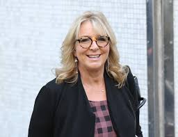 Fern britton is a highly acclaimed sunday times bestselling author. Fern Britton Makes Heartbreaking Admission About Marriage Split Woman Home