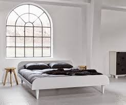 Scopri le offerte e compra da uno dei nostri negozi partner! Letto In Legno Twist Bianco Con Testata Vivere Zen