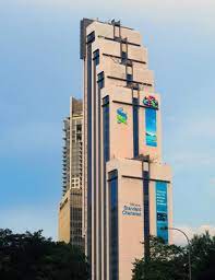 Tweet @stancharthelp for customer service. Menara Standard Chartered The Skyscraper Center