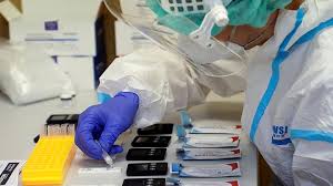 Coronavirus antibody tests could help identify donors of plasma from the ingezim® covid 19 crom total antibody detection lateral flow devices, or rapid tests, determine past exposure to the virus in just 10 minutes. Berapa Kisaran Harga Rapid Test Antigen Rapid Test Antibodi Dan Pcr Swab Bisnis Tempo Co