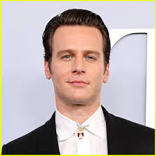 Jonathan Groff Just Jared: Celebrity Gossip and Breaking Entertainment News