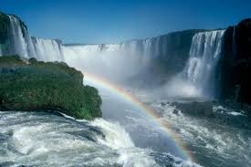 Für besucher gibt es mehrere wanderwege und organisierte iguazu wasserfälle (argentinien, brasilien). Teil 1 Foz Do Iguacu Und Seine Wasserfalle Brasilien Magazin