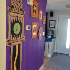 Disney S Haunted Mansion Birthday Party Ideas Photo 24 Of 82 Haunted Mansion Halloween Haunted Mansion Decor Disney Halloween Decorations